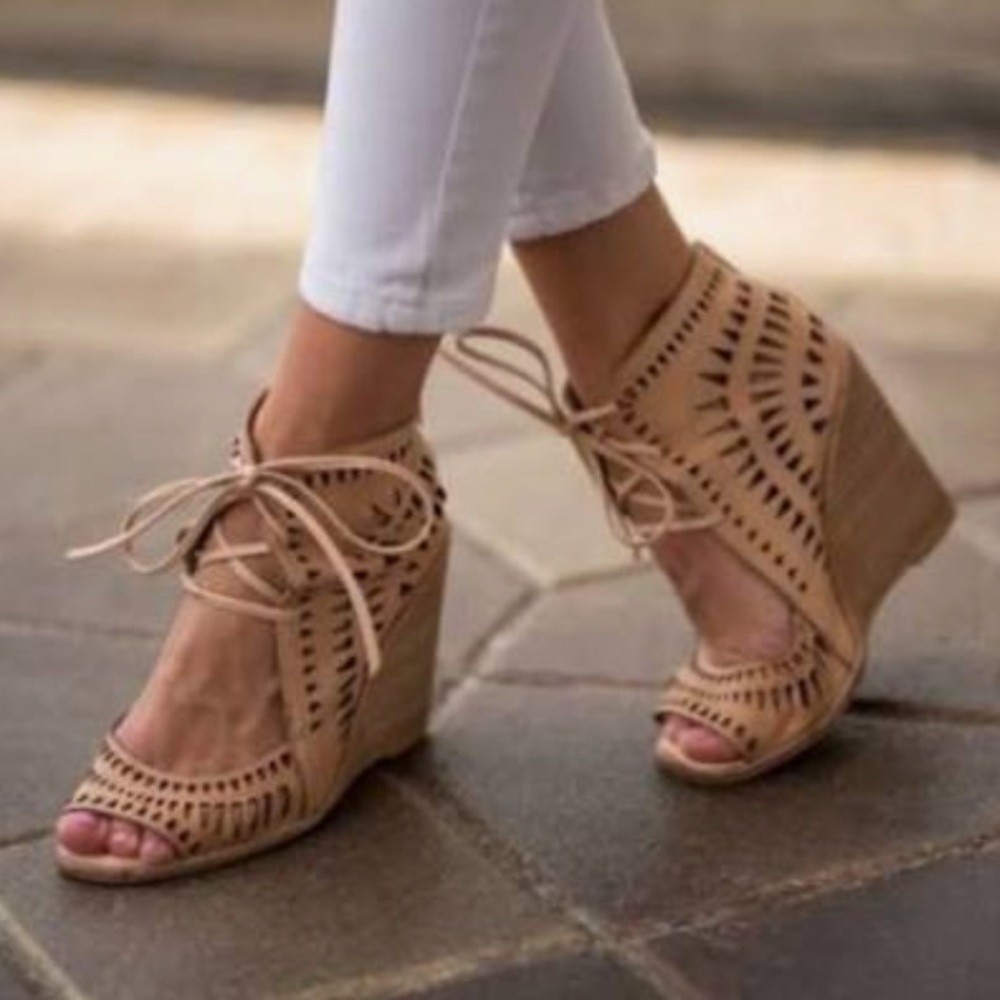 Jeffery Campbell rodillo wedges size 7.